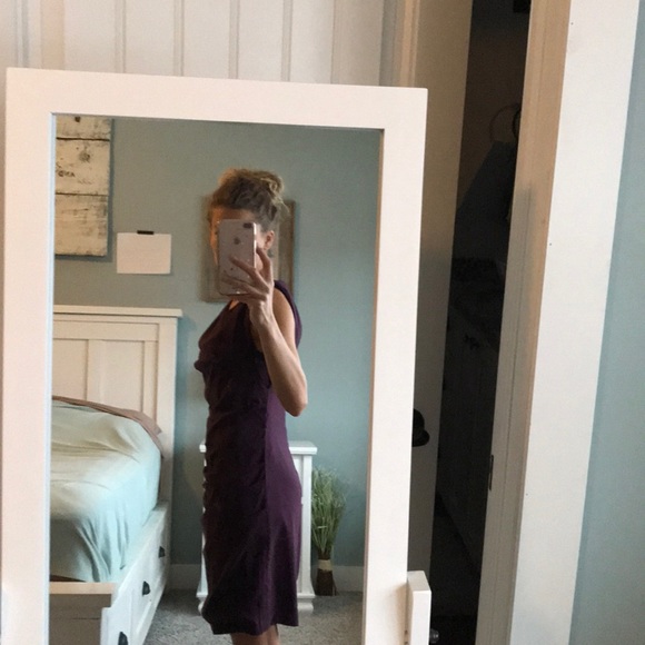 Express Plum Ruched Sheath Dress size 8 - Picture 3 of 7